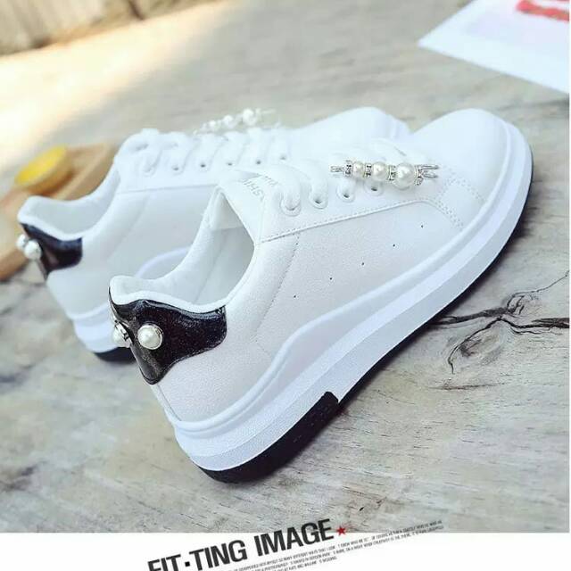 [CK12] Sepatu Sapatu Spatu Kets Ket Keds Kats Sneakers Snikers Snekers Olahraga Wanita Cewek Korea