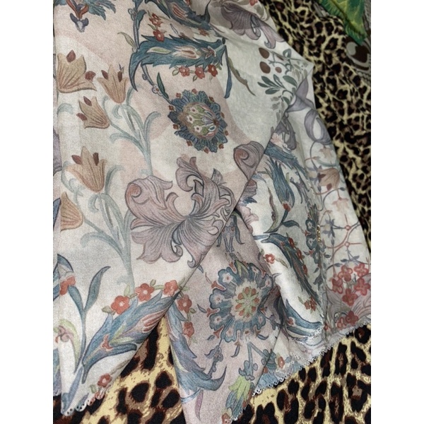 buttonscarves topkapi ivory