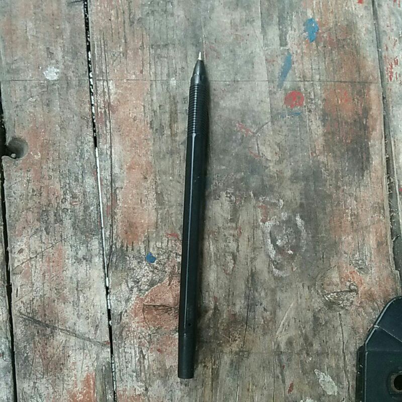 

Pulpen STANDAR AE7 - Ballpoint STANDAR AE-7 - 0.5 mm - Hitam