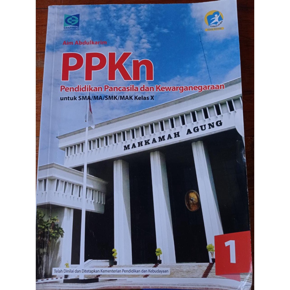 

Buku PPKN kelas 10 Grafindo
