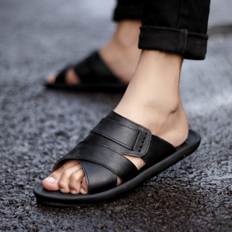 BUILD|Sandal Casual Selop Pria Kulit Asli Original Fashion Trendy Laki Laki