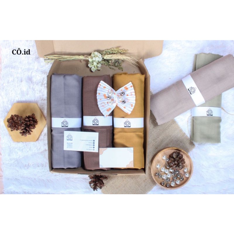

CÔ.id - HAMPERS PAKET SPESIAL