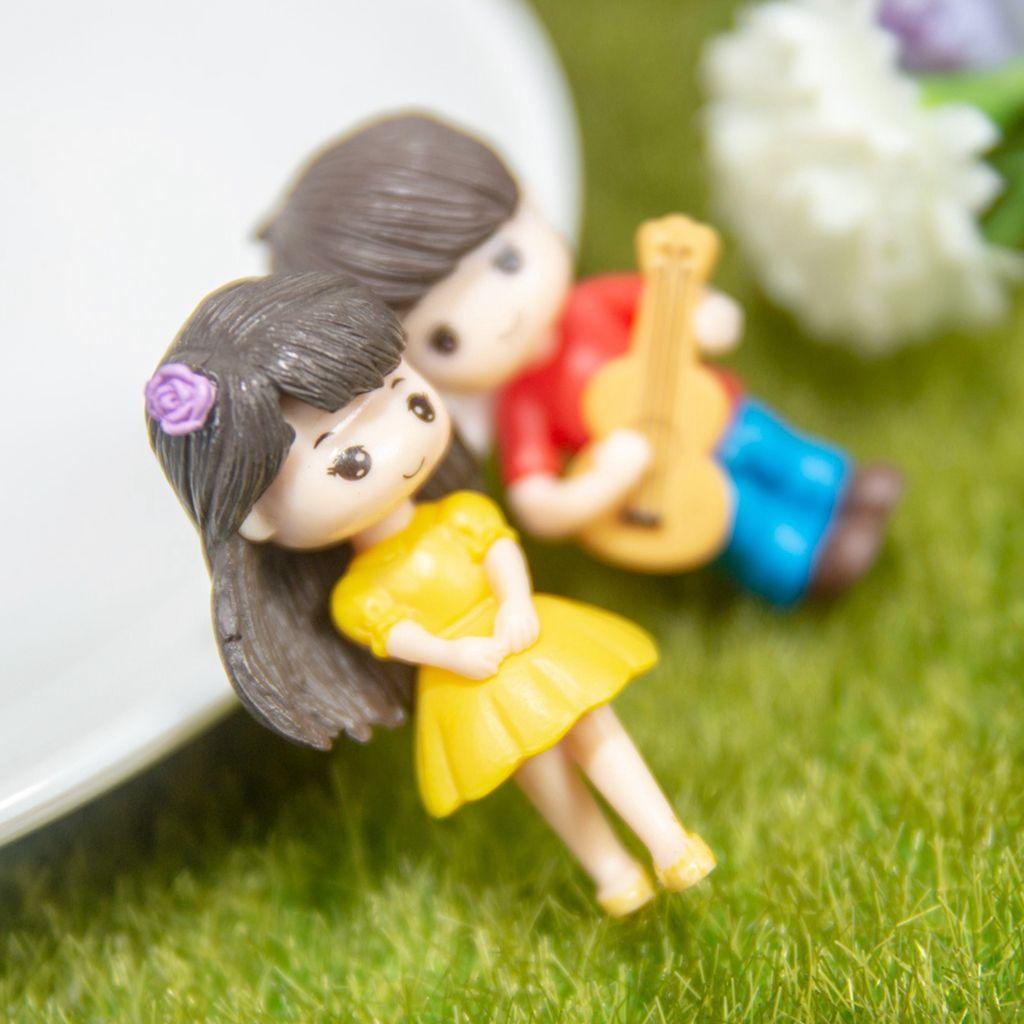 Patung Pasangan Agustina Lucu Resin DIY Bermain Gitar Pecinta Manis Kerajinan Indah Figure Statues