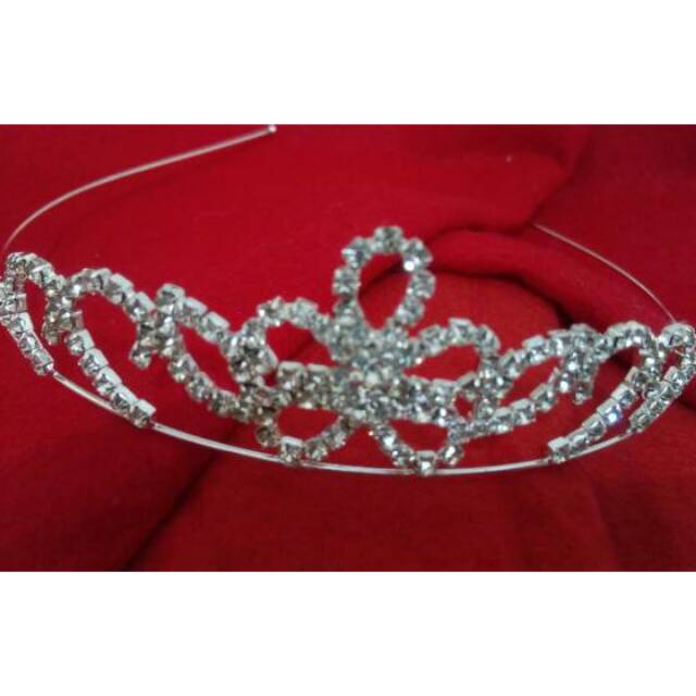 Wedding Tiara mahkota pesta ulang tahun.  pernikahan dll