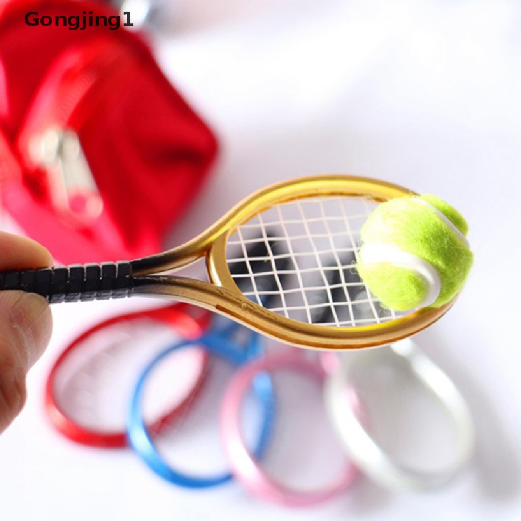 Gongjing1 1 Set Mainan Miniatur Raket Tenis Mini Skala 1 / 6 1 / 12 Untuk Dekorasi Taman / Rumah Boneka