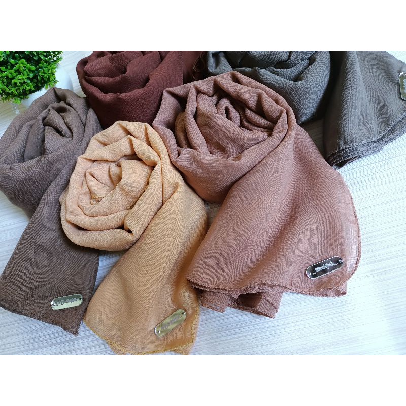 JILBAB HIJAB SEGIEMPAT BELLA SQUARE POLYCOTTON JAWA TIMUR MURAH