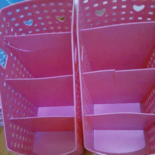 Tempat Alat Tulis Bersusun Serbaguna