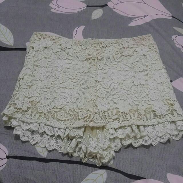 Skort Lace preloved