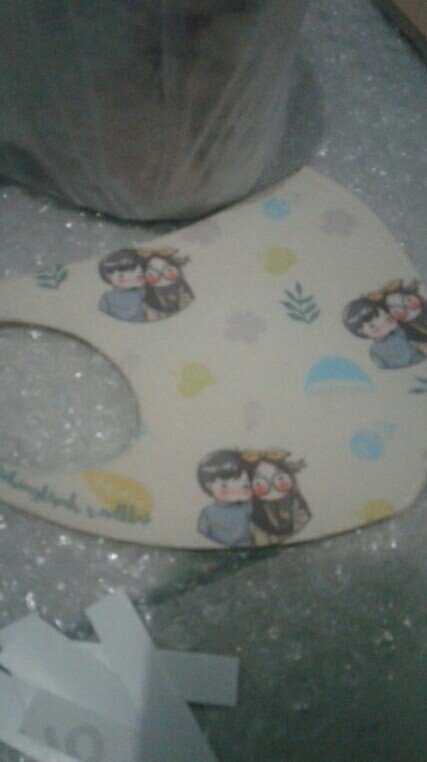 Masker Dee N Doo Limited, Free Pengait
