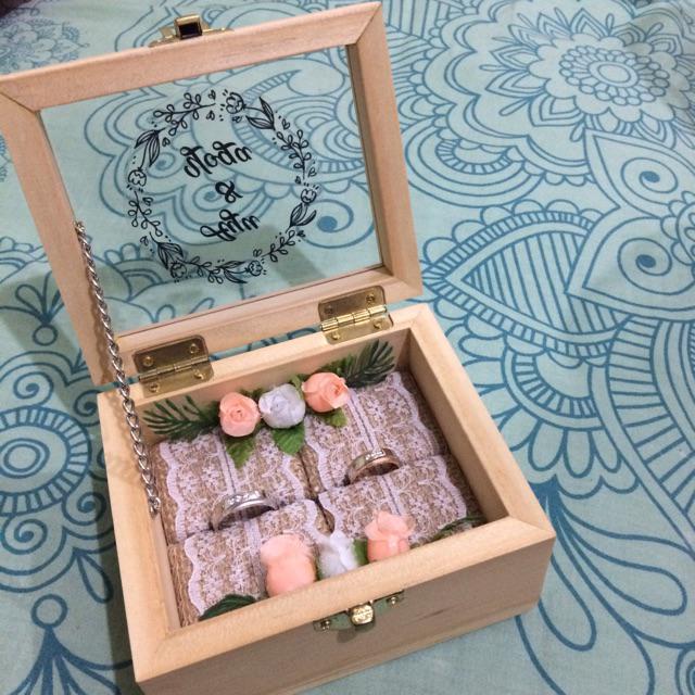 Kotak Cincin Kawin Kayu Akrilik (bantalan Burlap) / Wooden Acrylic Wedding Ring Box