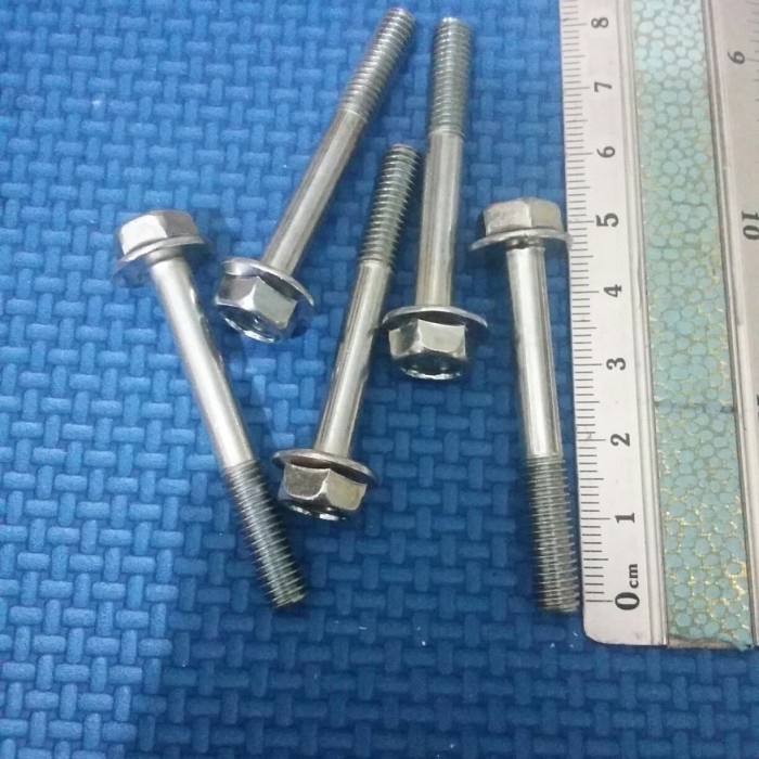 Baut Topi/Baut Flange 10 .4.5cm