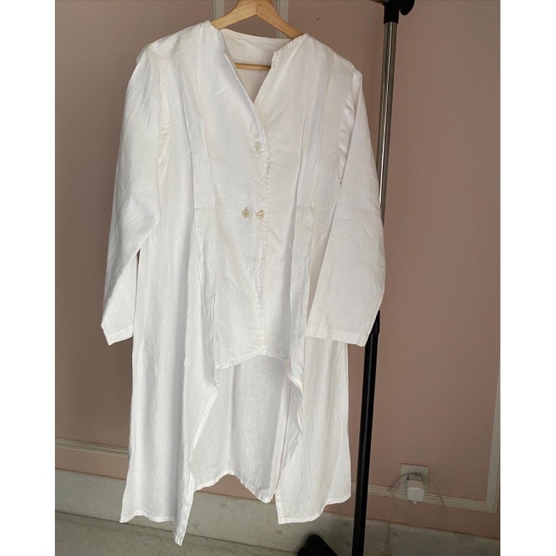 Preloved White Linen Blouse
