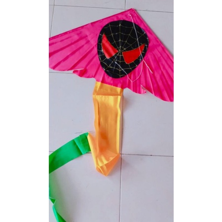 Layangan Karakter Spiderman
