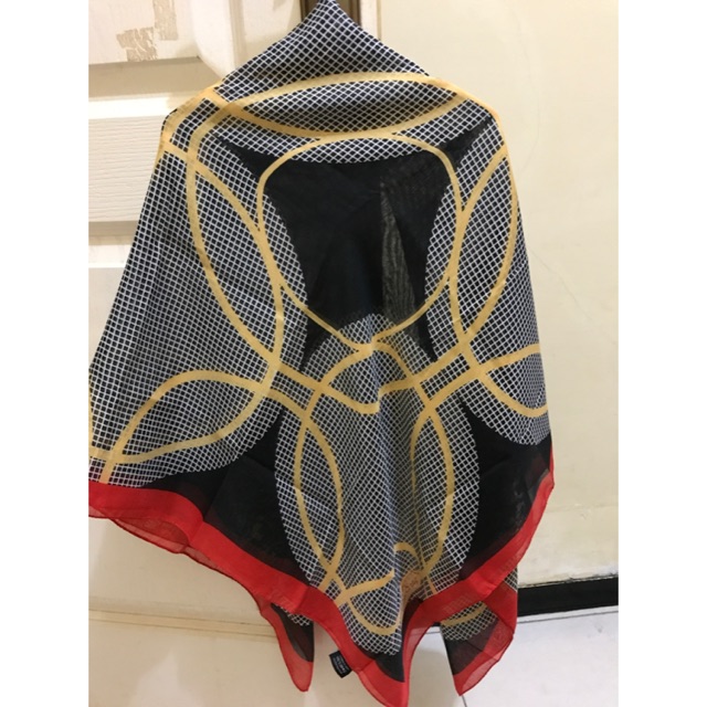 zoya jilbab segi empat motif hitam preloved