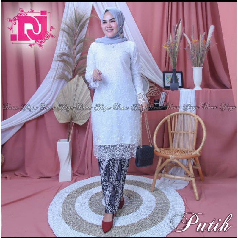Tunik tile bordir /kebayamurah/kebayamodren/kebayapesta / Kebaya Brukat / Kebaya Tunik / Kebaya-Putih