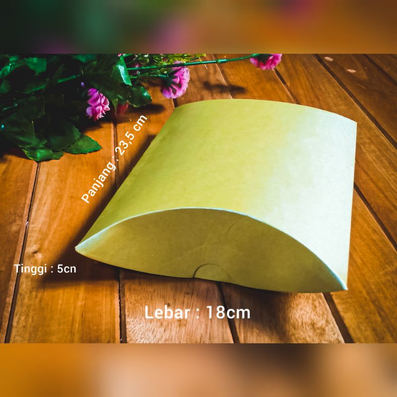 

PILLOW BOX MEDIUM 18X23,5X5 CM. Jasmine hijau lumut muda kotak hijab, kotak kado, box suvenir murah