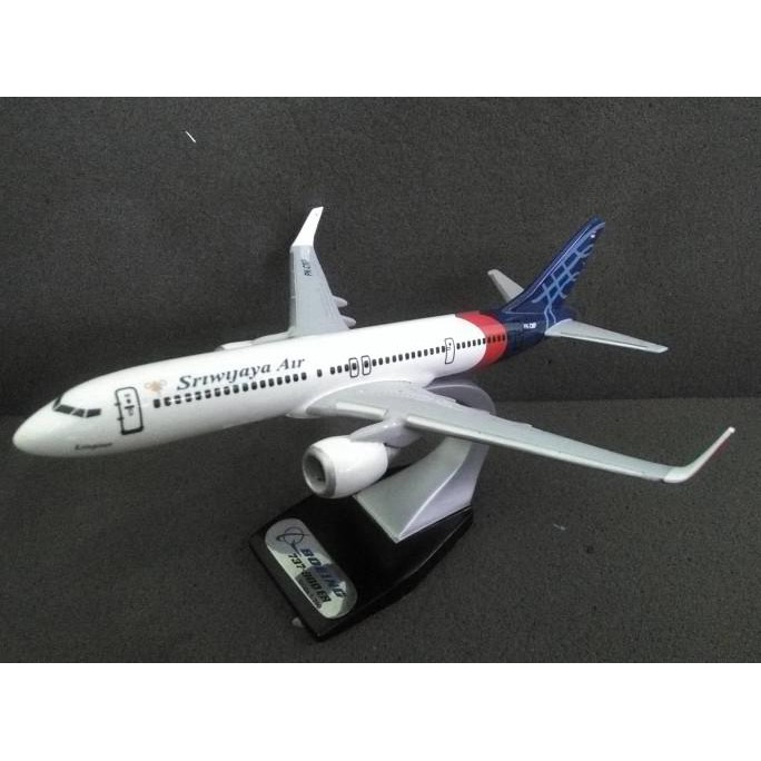 Miniatur Boeing 737-900ER Sriwijaya Air