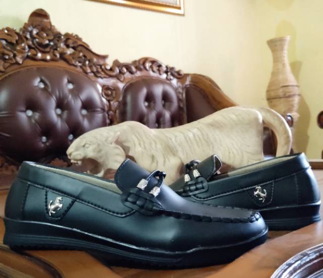 Sepatu Pantofel casual pria / pantofel kantor santai / sepatu formal pria