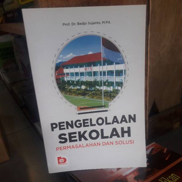 

Pengelolaan sekolah