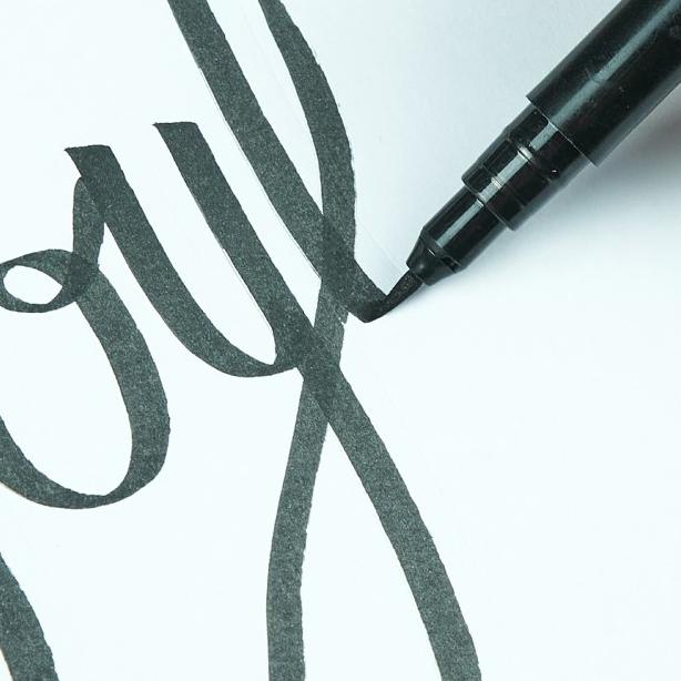 

♥ Joyko Drawing Pen Set 7pcs / Pena Gambar DP-331-7 ❃