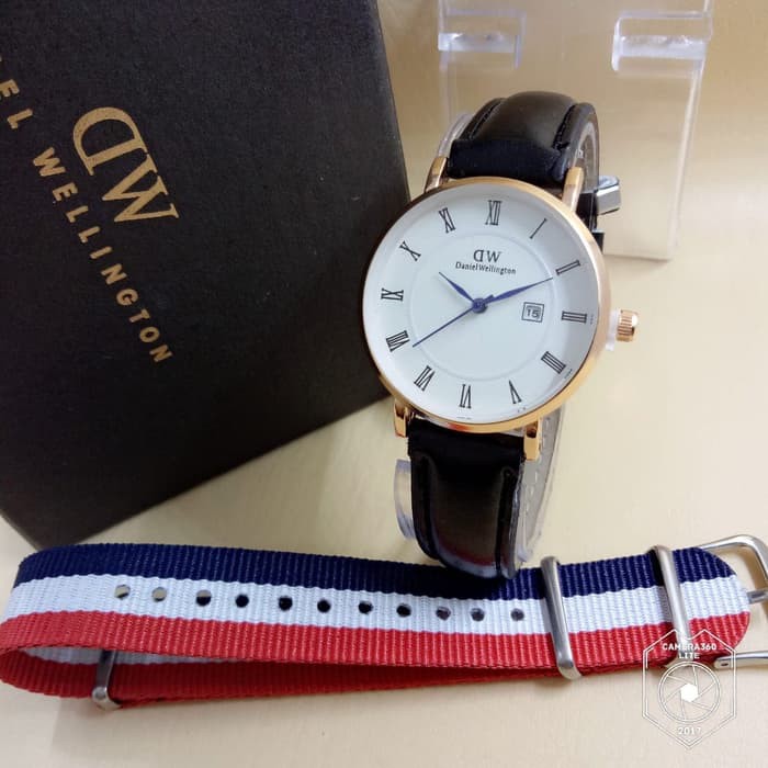 

D.W PAKET KANVAS ROMAWI (NAVY WHITE RED)