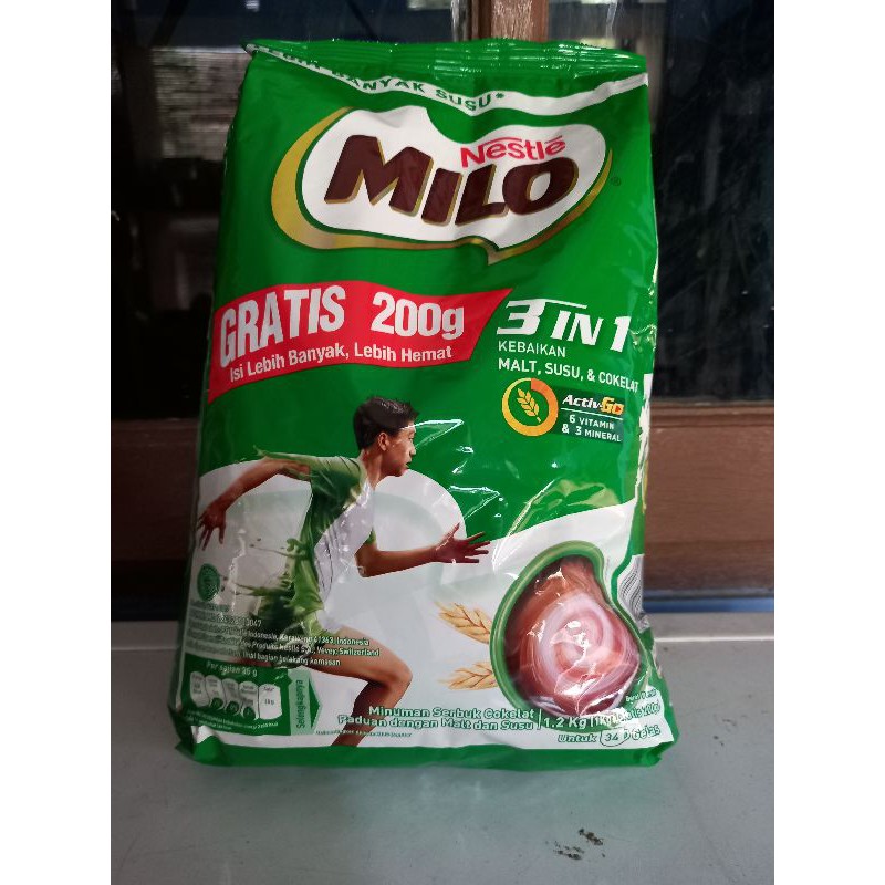 milo 3 in 1 1kg free 200 gr (promo)