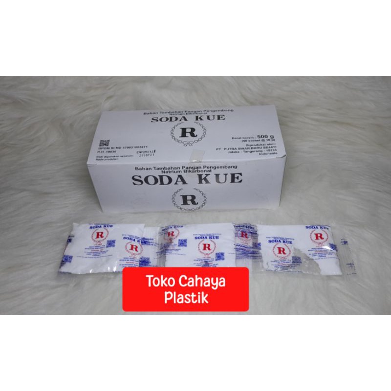 

1 pak Soda Kue R sachet isi 50 bungkus @10gr