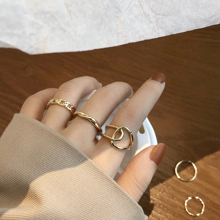 5pcs / Set Cincin Model Twist Hollow Warna Emas Gaya Vintage Untuk Wanita