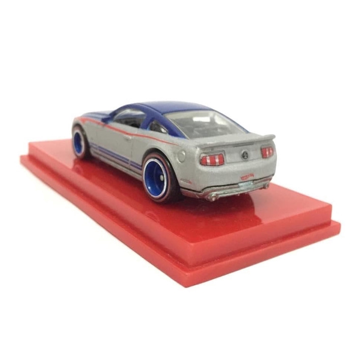 Hot Wheels Garage Ford vs GM 10 Ford Shelby GT500 - Base Besi Ban Karet