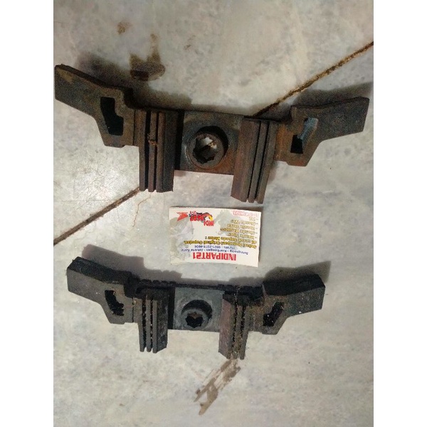 karet belakang tangki Tiger Revo copotan