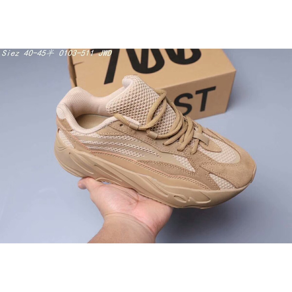 yeezy boost 700 tan