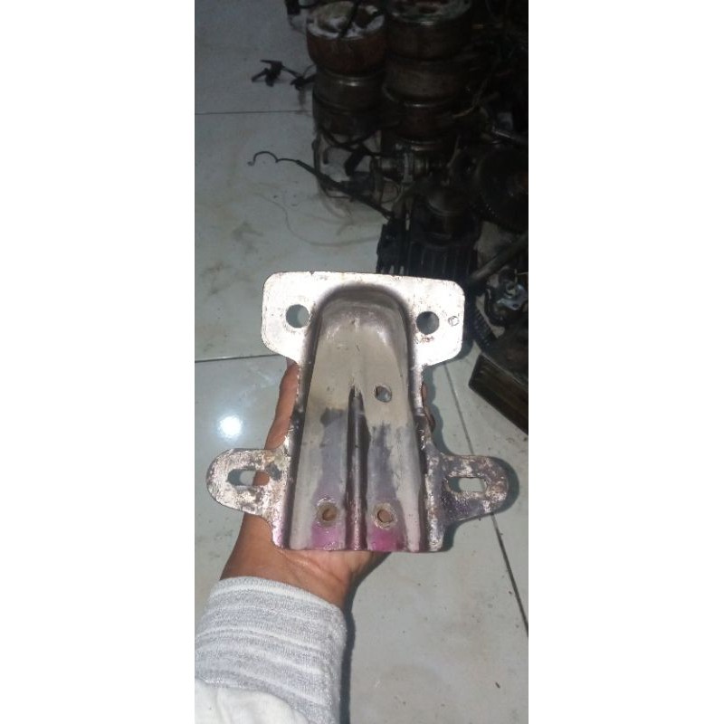 

PangkonV80oriLepasanMotor