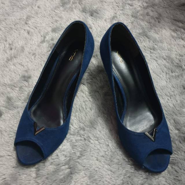 Preloved sepatu High Heels VnC