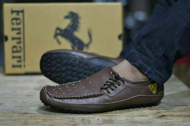 sepatu kerja pria santai kantor casual