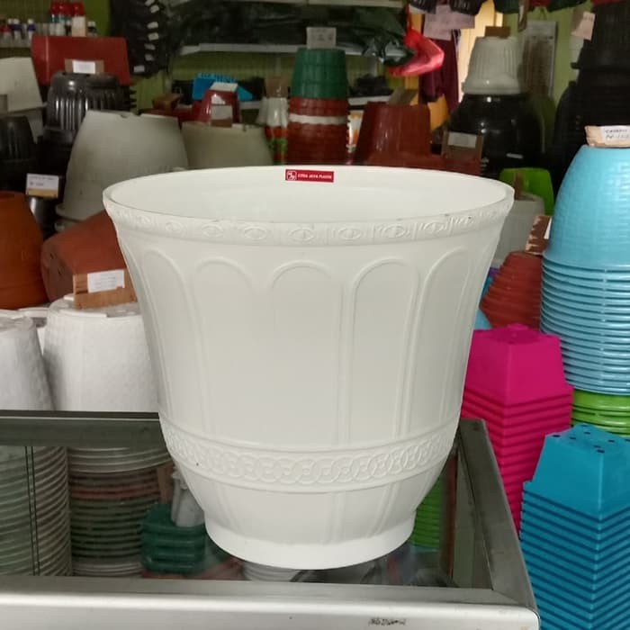 Pot Bunga CJP Roma 30 warna putih