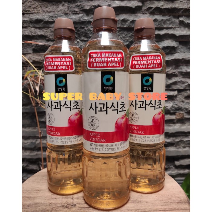

Daesang (Chung Jung One) Apple Vinegar/ Cuka Apel Korea 900 ML