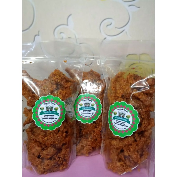 

130g - KULIT AYAM CRISPY - PEDAS DAUN JERUK - KRIPIK KULIT