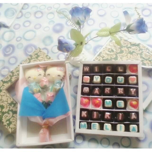 

Paket Sekat 30 + Buket Hello kitty