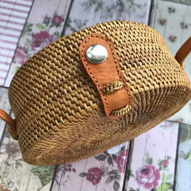 Tas Rotan Bulat Raisa diameter 20cm