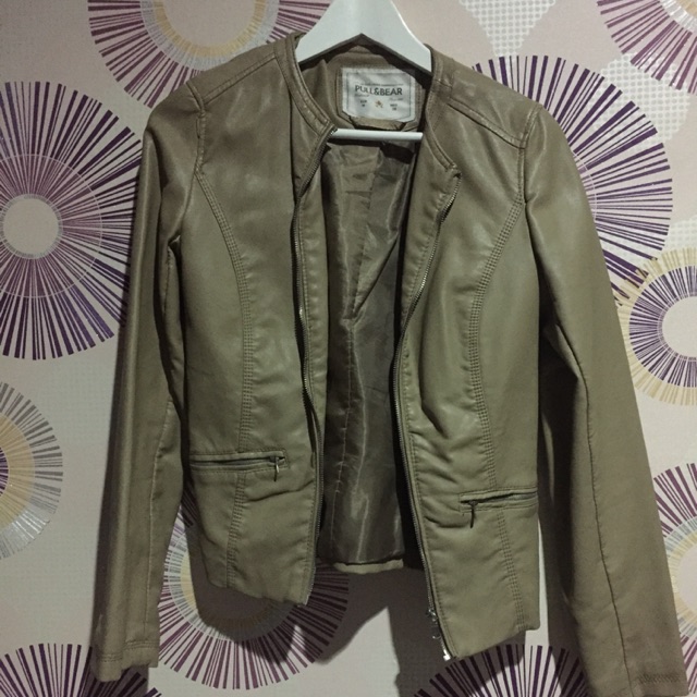 Preloved jaket kulit pull&bear ukuran m