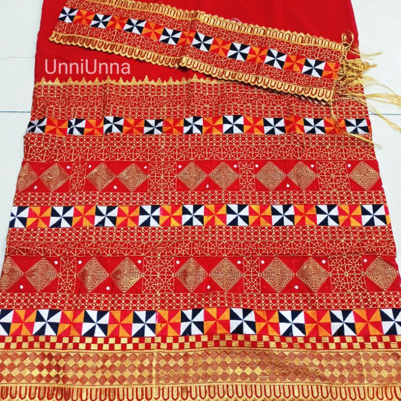 Tapis Bordir 3 Tingkat Kain Etnik Merah Cabe Set Sarung Selendang Songket Pesta Khas Lampung TB3