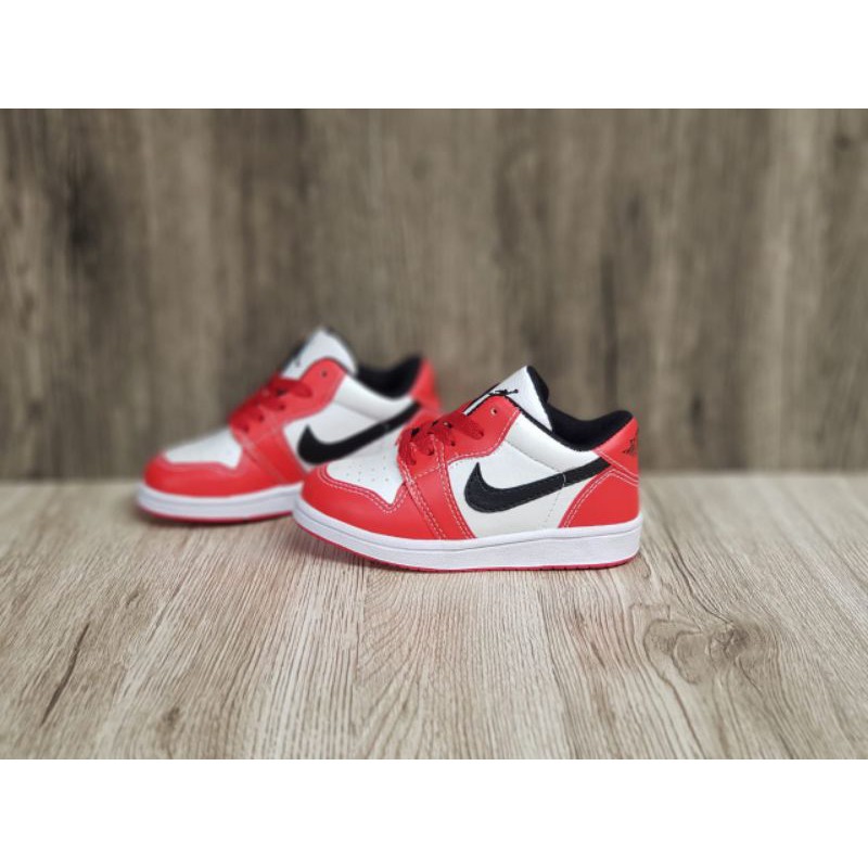 Sepatu Anak Laki dan Sepatu Sneakers Anak Perempuan Jordan Kids Sepatu Anak Laki Laki 10 Tahun Sepatu Anak Sneakers Laki Laki Perempuan Nike Jordan Low Grade Original Sepatu Jordan Anak Laki Laki