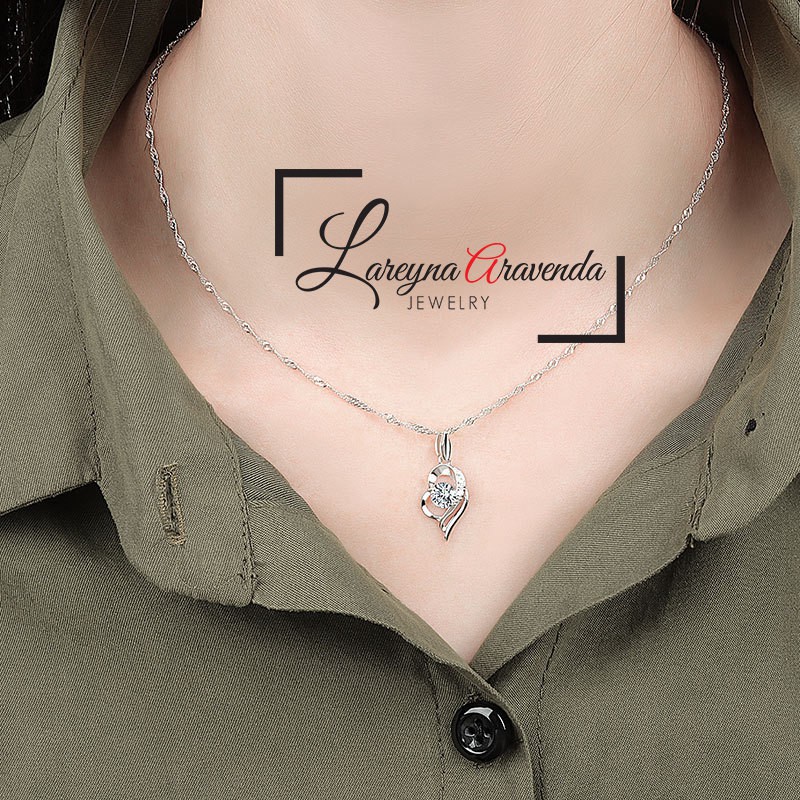 Kalung Wanita Titanium Liontin Motif Love Unik Kristal Crystal KL033
