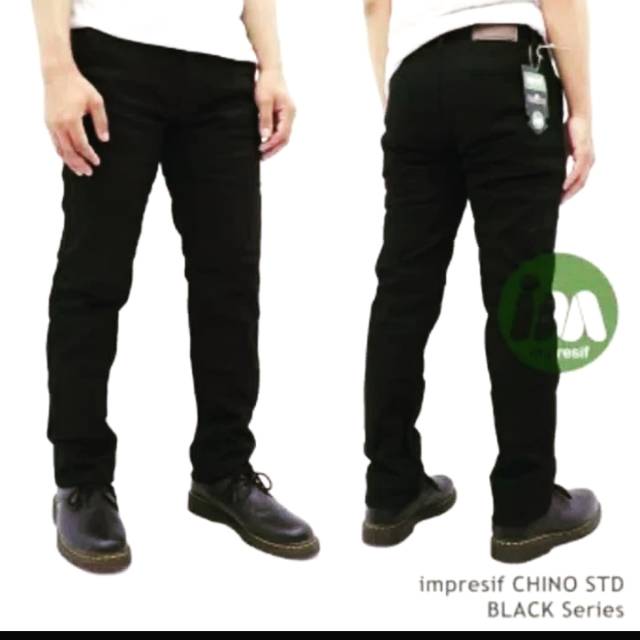 Celana Chino hitam impresif