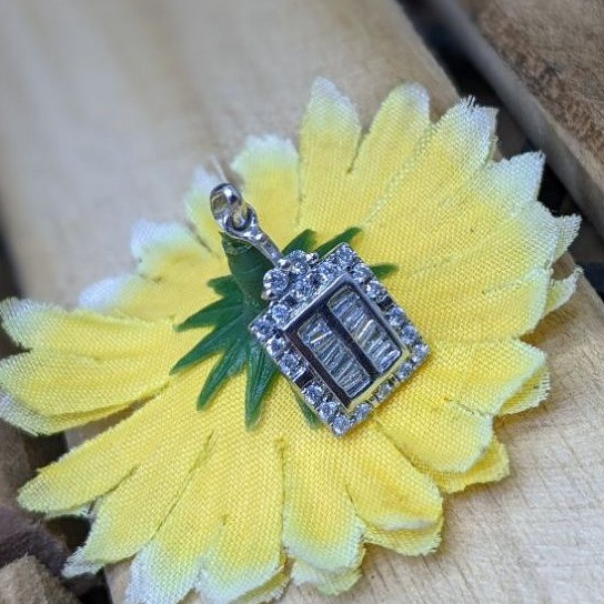 LIONTIN EMAS PUTIH BERLIAN EROPA ASLI BERKUALITAS