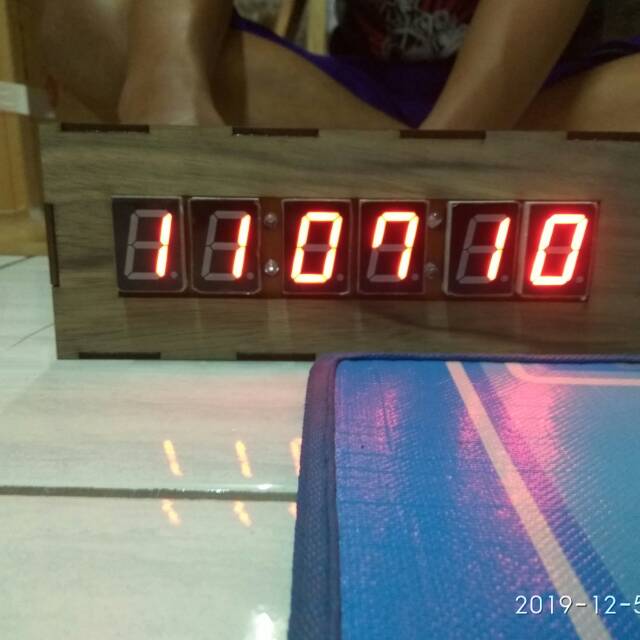 Jam digital seven segment