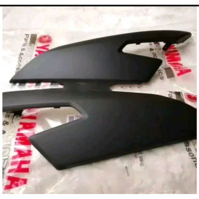 COVER BODY BELAKANG KANAN KIRI XRIDE 125 X RIDE125 HITAM DOFF ORIGINAL YGP