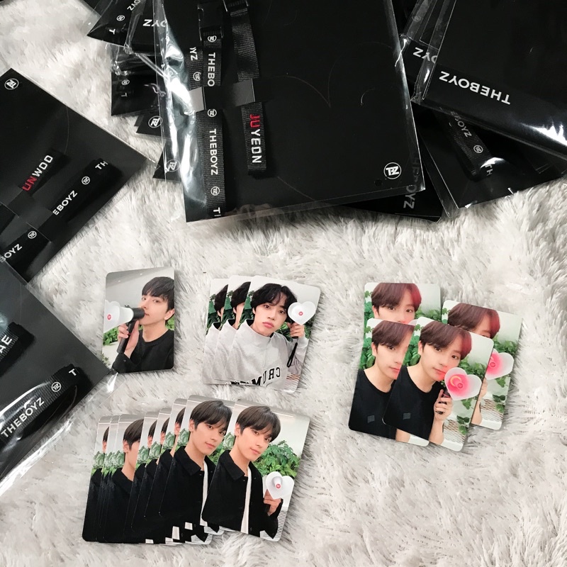 THE BOYZ Lightstick Strap Photocard Official Merchandise - Juyeon Hyunjae Younghoon Sunwoo PC