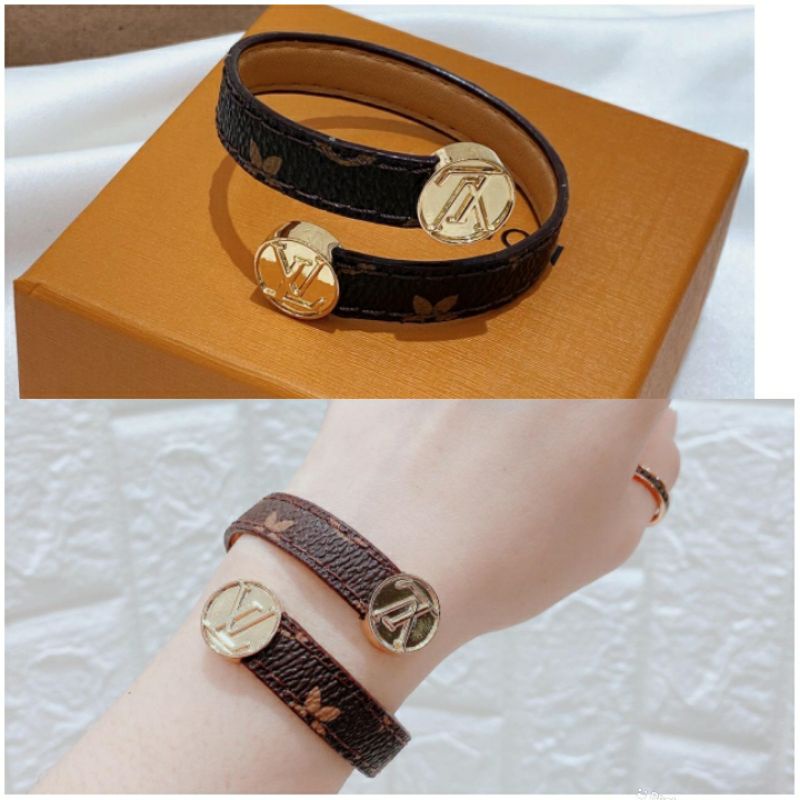 Harga Gelang Kulit Lv Premium Terbaru Mei 2022 | BigGo Indonesia Harga Gelang Kulit Lv Premium Terbaru Mei 2022 | BigGo Indonesia