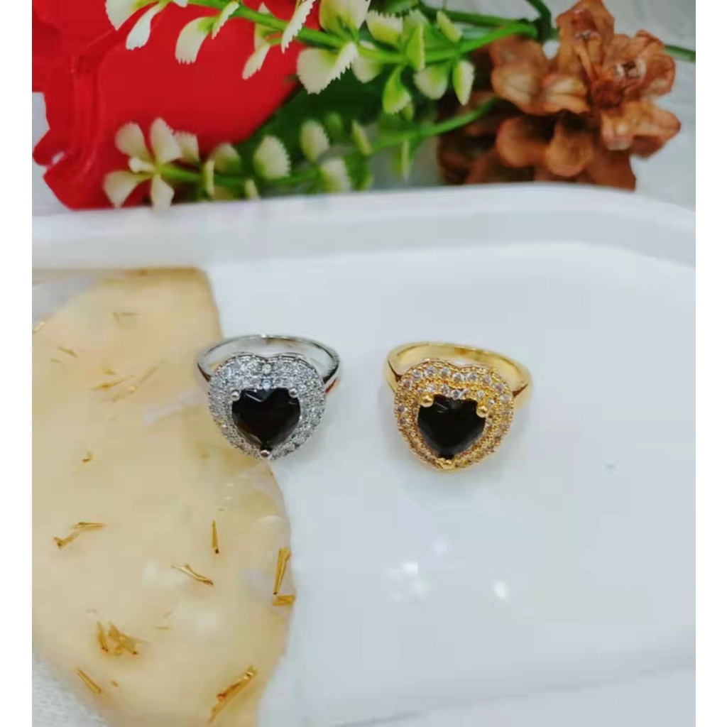 Cincin Love Pemata Hitam/Putih Lapis Emas Perhiasan